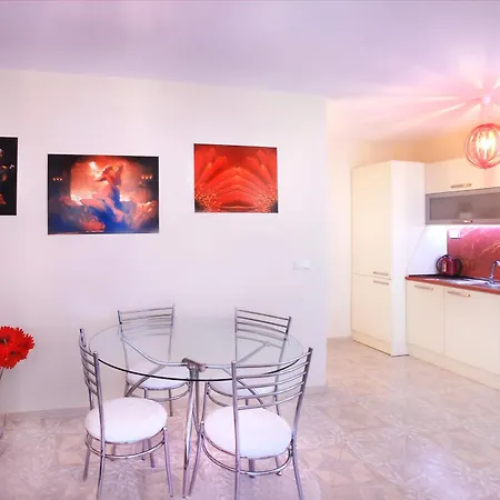 Apartment Modernduplexes In Panoramaroofcomplex *