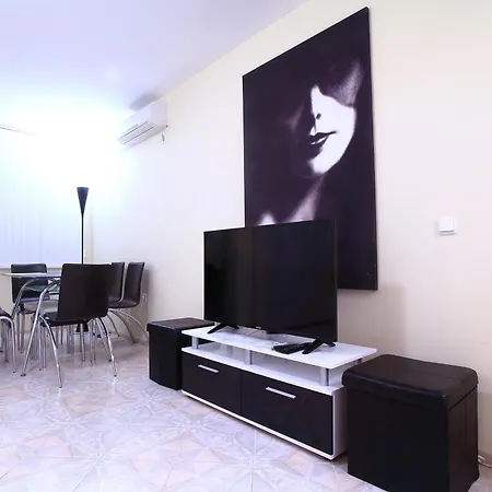 Modernduplexes In Panoramaroofcomplex Balchik